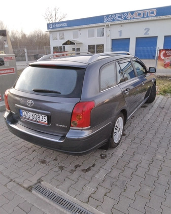 Toyota Avensis cena 16000 przebieg: 220000, rok produkcji 2006 z Bogatynia małe 137